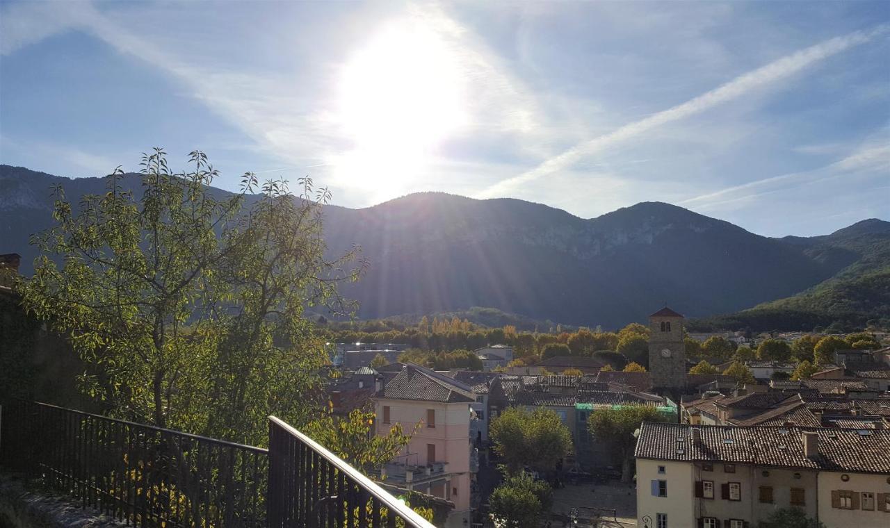 Bed and Breakfast Mountain View Townhouse Кіян Екстер'єр фото